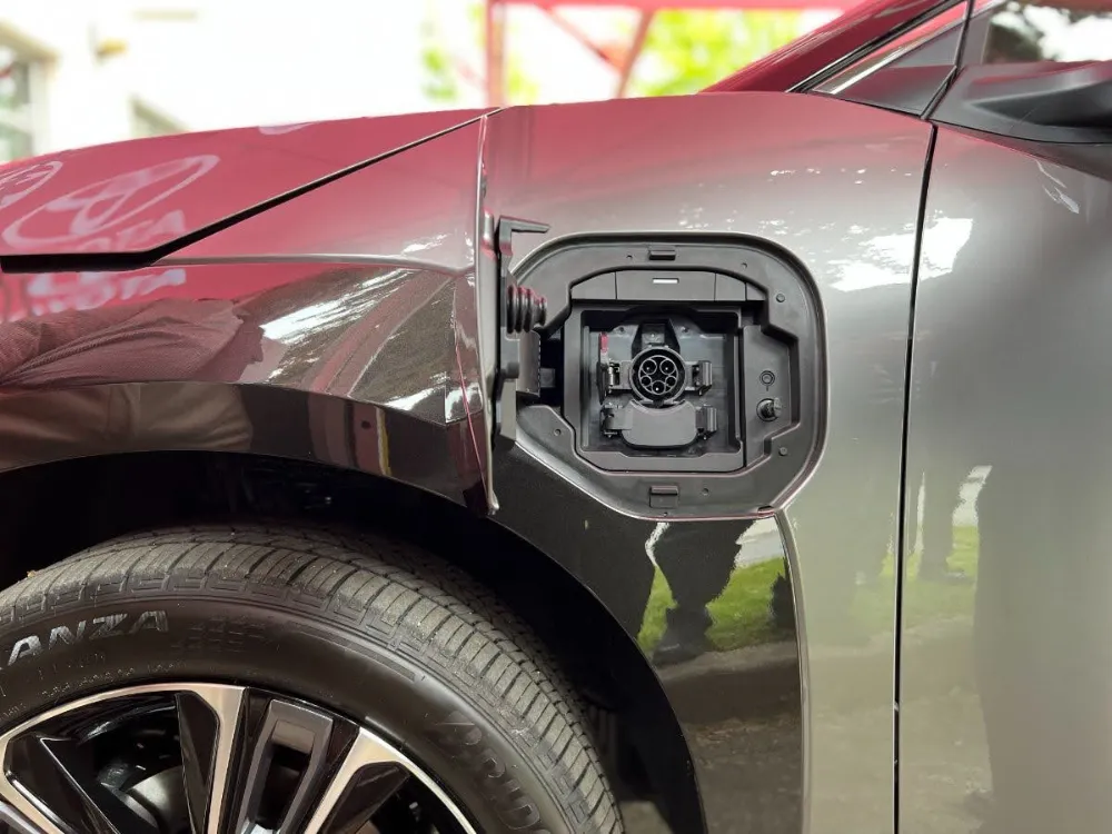 2023 Toyota bZ4X XLE Tech in Heavy Metal 1